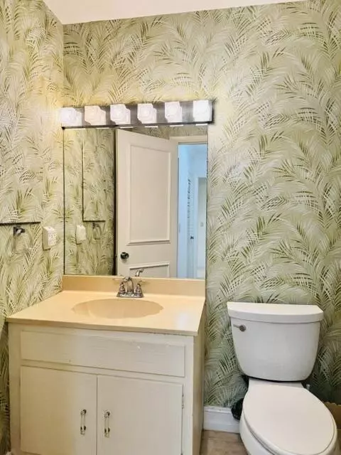 Bath - 340 Orange Tree Dr #5, Atlantis, FL 33462 photo 4 of 4