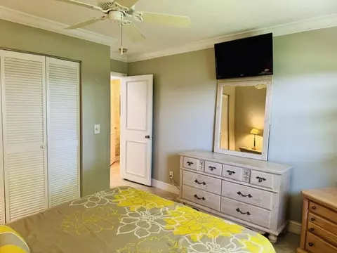 Bedroom - 340 Orange Tree Dr #5, Atlantis, FL 33462 photo 4 of 5