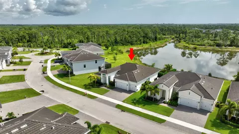 View/Area - 735 SW Pennfield Ter, Stuart, FL 34997 photo 2 of 7