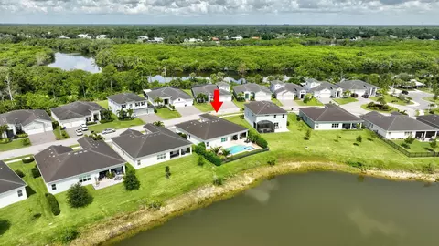 View/Area - 735 SW Pennfield Ter, Stuart, FL 34997 photo 4 of 7