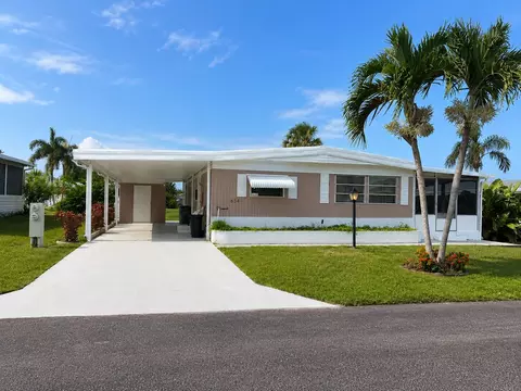 656 Sun Ray Ct, Boynton Beach, FL 33436