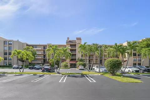 950 Egret Cir #5202, Delray Beach, FL 33444
