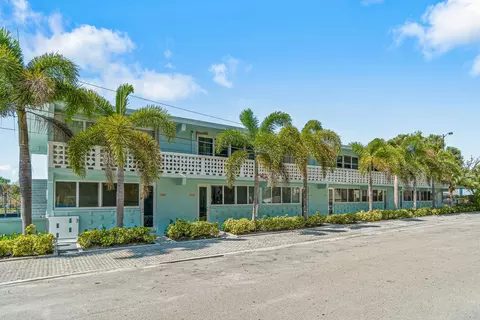 65 SE Spanish Trl #2070, Boca Raton, FL 33432