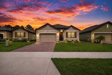 927 Remington Green Dr SE, Palm Bay, FL 32909