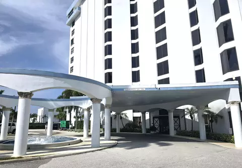 3800 Washington Rd #708, West Palm Beach, FL 33405