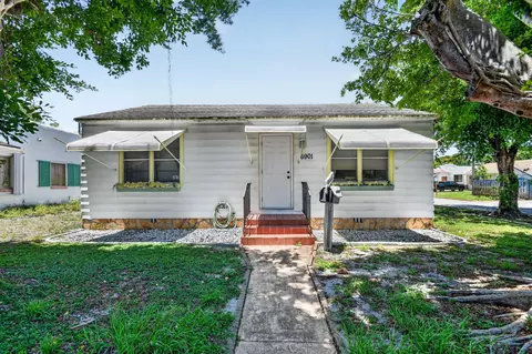 6901 Garden Ave, West Palm Beach, FL 33405