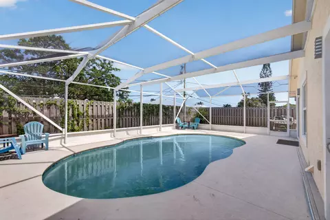Exterior - 5673 SE Inez Ave, Stuart, FL 34997 photo 6 of 11