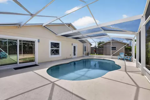 Exterior - 5673 SE Inez Ave, Stuart, FL 34997 photo 8 of 11