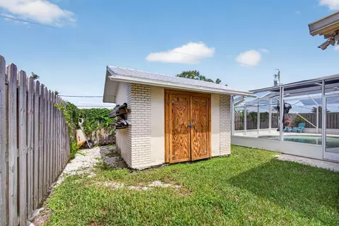 Exterior - 5673 SE Inez Ave, Stuart, FL 34997 photo 4 of 11