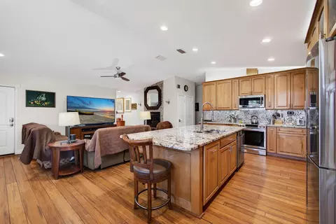 Kitchen - 5673 SE Inez Ave, Stuart, FL 34997 photo 6 of 9