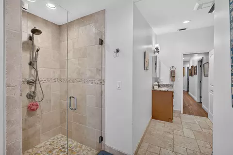 Entry Way - 5673 SE Inez Ave, Stuart, FL 34997 photo 3 of 3