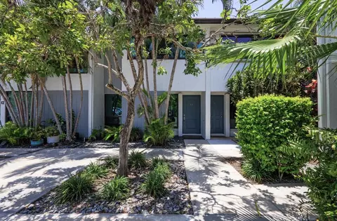 3900 NE 18th Ave #13C, Oakland Park, FL 33334