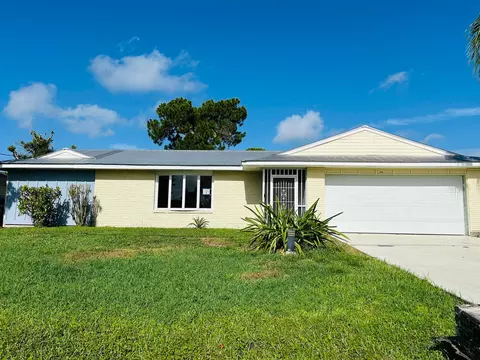 2486 SE Wishbone Rd, Port Saint Lucie, FL 34952