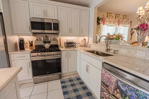 627 NW Whitfield Way, Port Saint Lucie, FL 34986