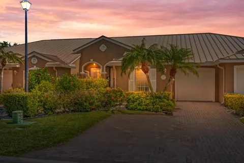 611 NW Broken Oak Trl, Jensen Beach, FL 34957