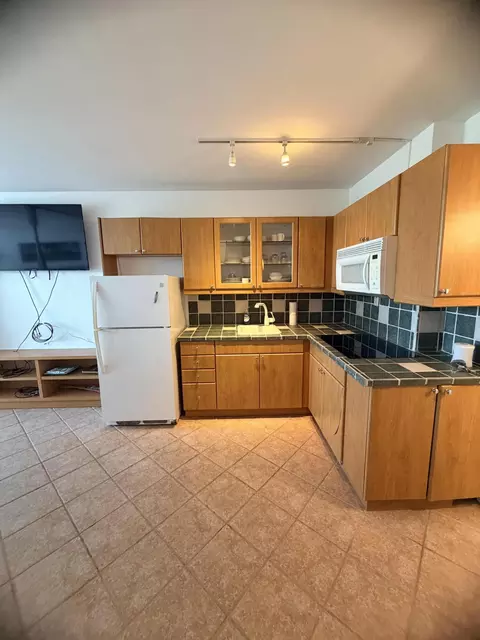 4040 Galt Ocean Dr #317, Fort Lauderdale, FL 33308