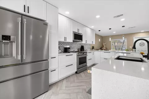 3367 Commodore Ct, West Palm Beach, FL 33411