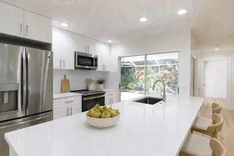 1202 Silverleaf Oak Ct, Palm Beach Gardens, FL 33410