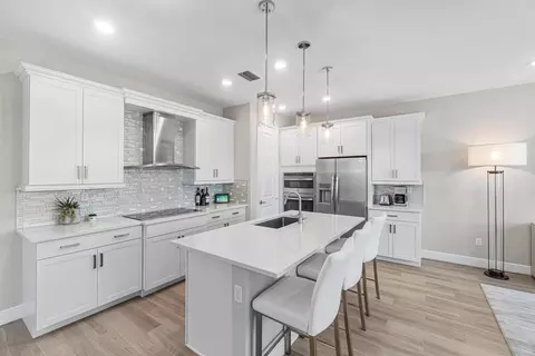 Kitchen - 1091 Verde Ct, Lighthouse Point, FL 33064 photo 2 of 5