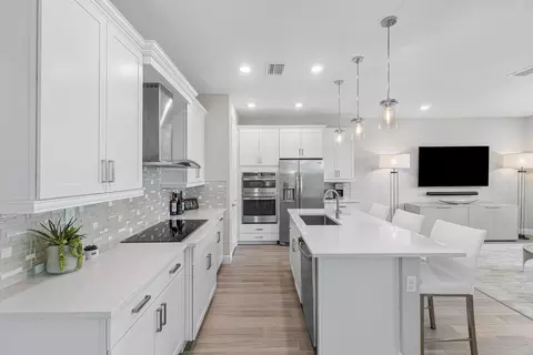 Kitchen - 1091 Verde Ct, Lighthouse Point, FL 33064 photo 1 of 5