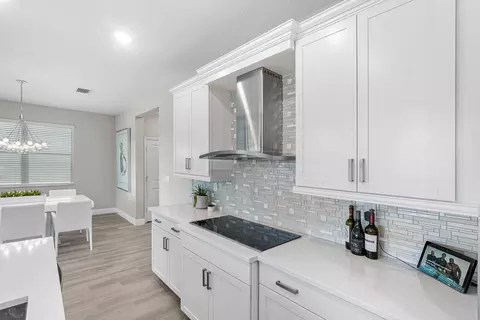 Kitchen - 1091 Verde Ct, Lighthouse Point, FL 33064 photo 4 of 5