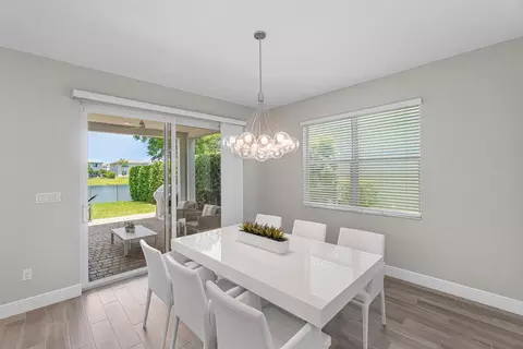 Dining - 1091 Verde Ct, Lighthouse Point, FL 33064 photo 2 of 4