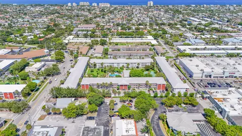 View/Area - 2050 NE 39th St #211E, Lighthouse Point, FL 33064 photo 5 of 5