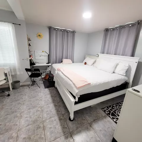 Bedroom - 208 Edmund St, Jupiter, FL 33458 photo 2 of 3