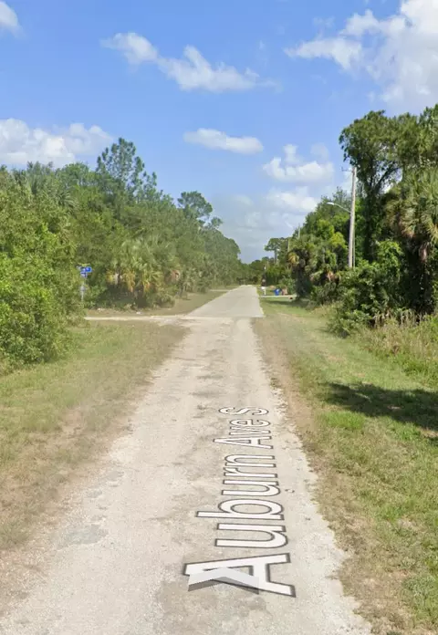 138 Auburn Ave S, Lehigh Acres, FL 33974