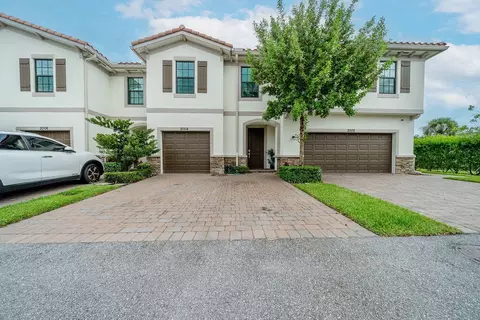 2004 Sugar Maple Dr, Riviera Beach, FL 33410