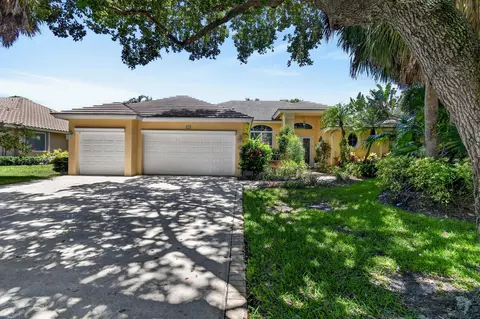Exterior - 153 N River Dr E, Jupiter, FL 33458 photo 2 of 17