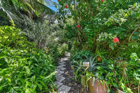 Exterior - 153 N River Dr E, Jupiter, FL 33458 photo 9 of 17