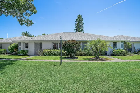 1440 SW 28th Ave #10, Boynton Beach, FL 33426