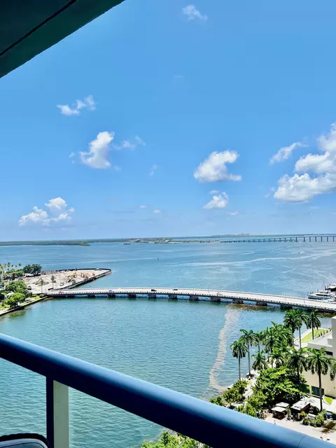 495 Brickell Ave #1605, Miami, FL 33131
