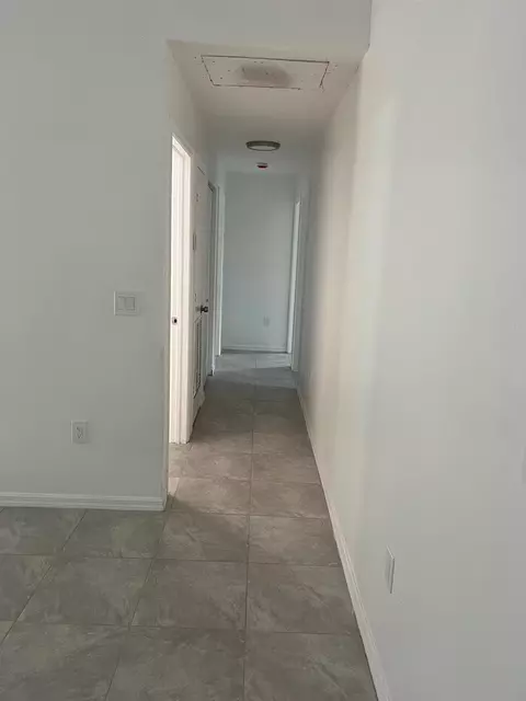 Entry Way - 3422 NW 26th Ave, Okeechobee, FL 34972 photo 1 of 2