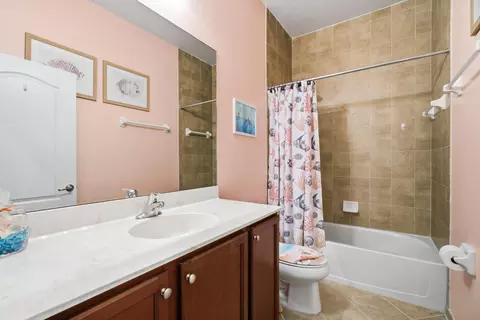 Bath - 4257 SW Pine Cove Ct, Stuart, FL 34997 photo 3 of 4