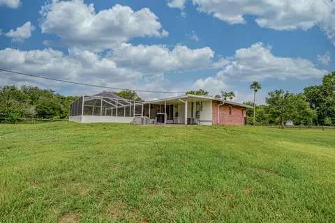 Exterior - 7346 NW 93rd Ct, Okeechobee, FL 34972 photo 5 of 15