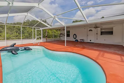 Exterior - 7346 NW 93rd Ct, Okeechobee, FL 34972 photo 3 of 15