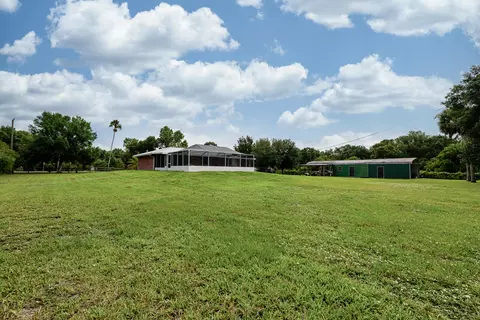 Exterior - 7346 NW 93rd Ct, Okeechobee, FL 34972 photo 8 of 15
