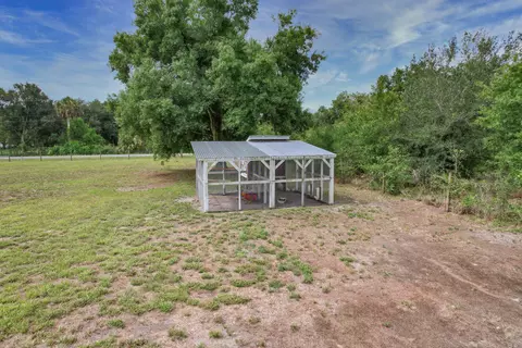 Exterior - 7346 NW 93rd Ct, Okeechobee, FL 34972 photo 13 of 15