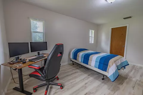 Bedroom - 7346 NW 93rd Ct, Okeechobee, FL 34972 photo 1 of 3