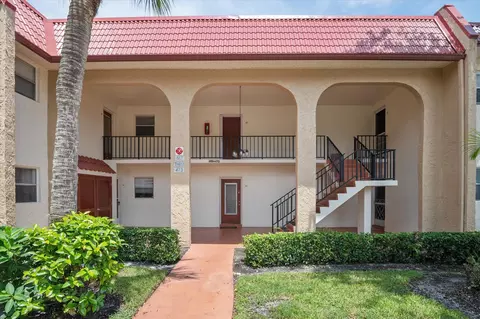 473 Lake Frances Dr, West Palm Beach, FL 33411