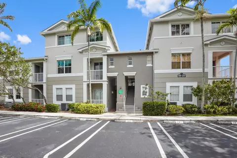 2019 Shoma Dr #178, Royal Palm Beach, FL 33414