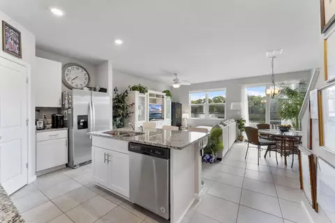 Kitchen - 3947 SE Mentmore Ln, Stuart, FL 34997 photo 1 of 6