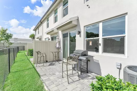 Exterior - 3947 SE Mentmore Ln, Stuart, FL 34997 photo 3 of 5