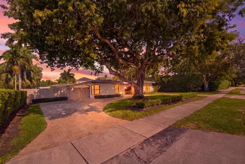 1619 Bayview Dr, Fort Lauderdale, FL 33305