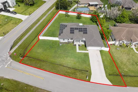 2094 SW Capeador St, Port Saint Lucie, FL 34953