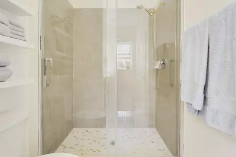 Bath - 9504 SW Merlin Ct, Stuart, FL 34997 photo 5 of 6