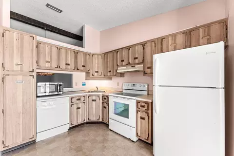1024 Green Pine Blvd #I, West Palm Beach, FL 33409