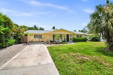 Exterior - 414 Pittsburgh Dr, Jupiter, FL 33458 photo 12 of 12